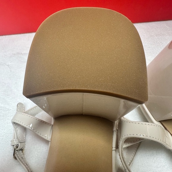 Ferragamo Marika Patent Leather  Women's Block Heel Platform Sandals - Picture 11 of 12